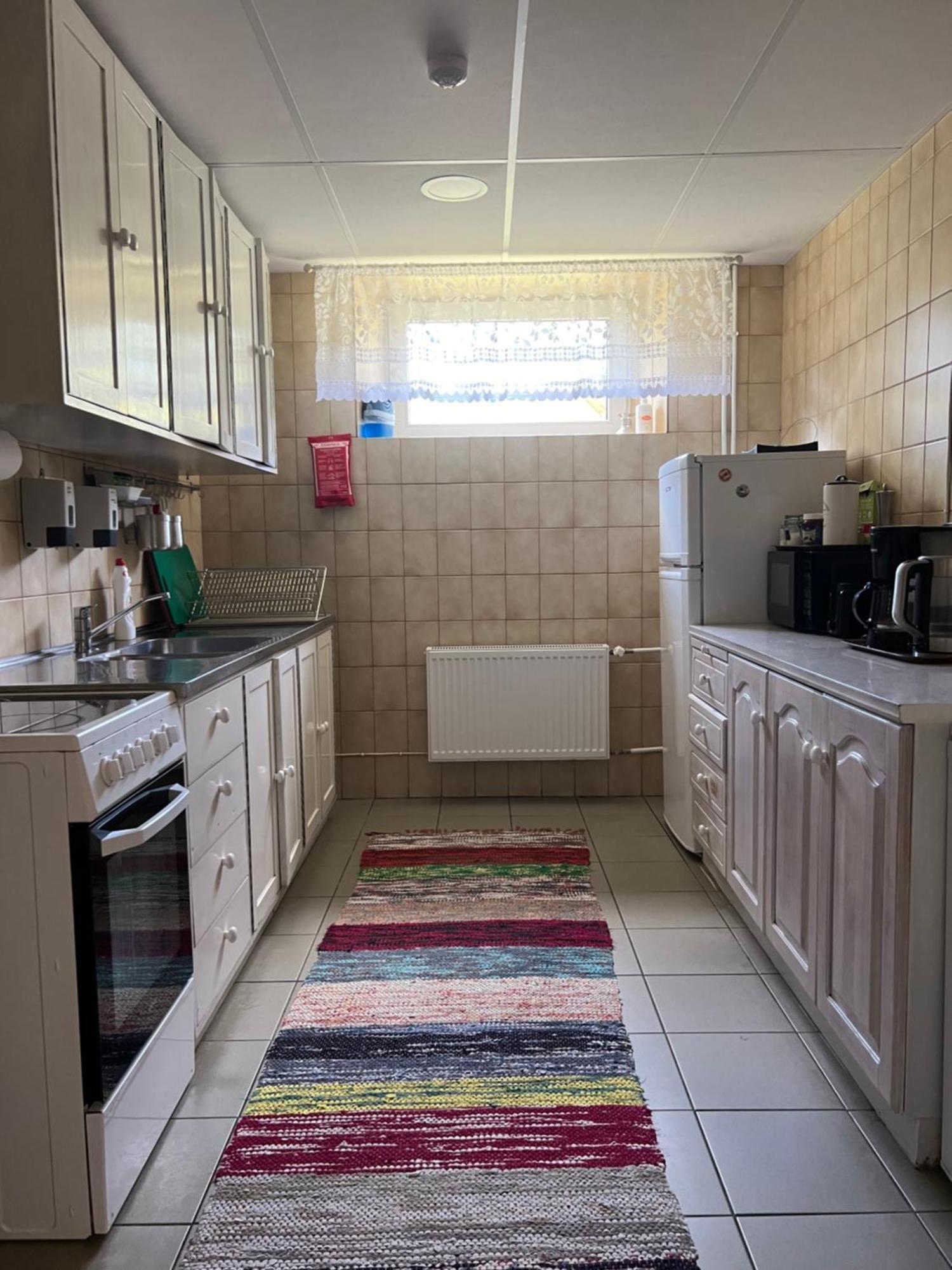 Kihnu Sadama Oeoemaja Guesthouse Lemsi ภายนอก รูปภาพ